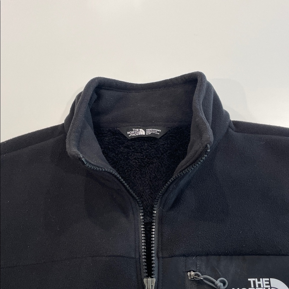 The North Face Men's Black Zip-Up Fleece Jacket
